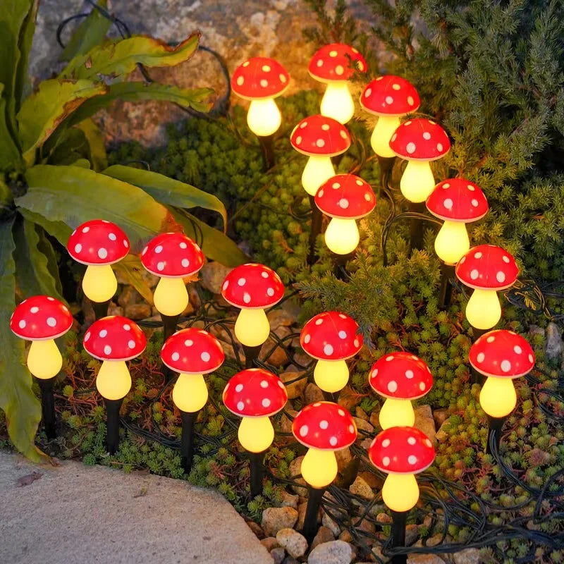 20 Pcs Solar-Powered Red Mushroom Lights Outdoor Garden Decor with 8 Lighting Modes  for Patio Pathway Party Garden Decor