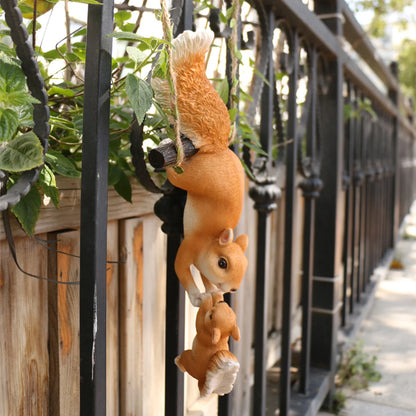 1pc Creative Climbing Rope Squirrel Figurine - Perfect forGarden &amp; Outdoor Decoration!